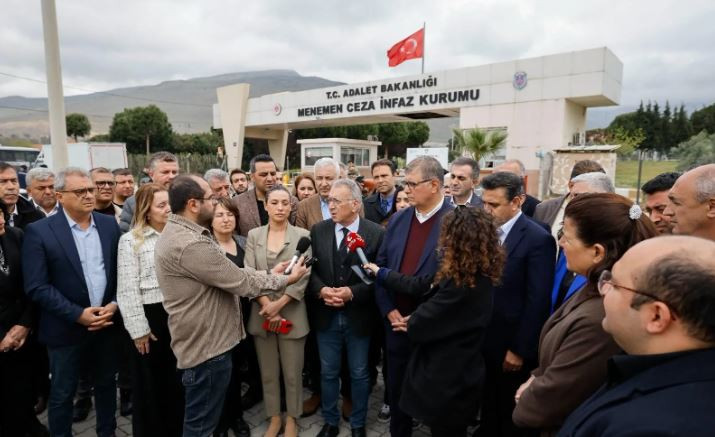 Başkan Tugay: Mücadeleyi bırakmayacağımızı herkes bilsin