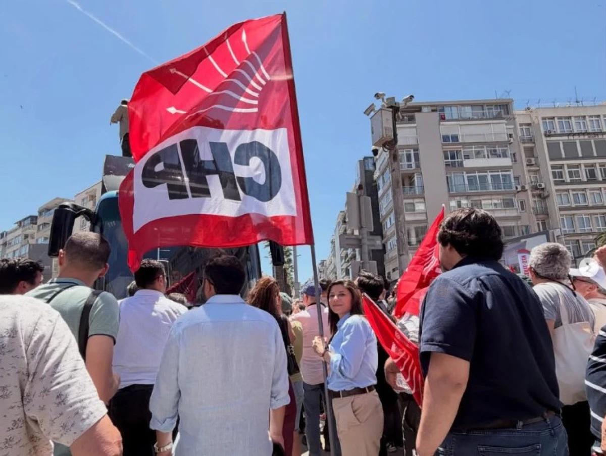 CHP Sel&ccedil;uk İl&ccedil;e Başkanı İpek Onbaşıoğlu&rsquo;ndan Disiplin S&uuml;recine Tepki