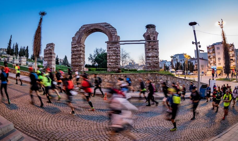Efes Selçuk'ta 9 Mart'ta UNESCO Dünya Mirasını Koşarak Keşfedecekler.