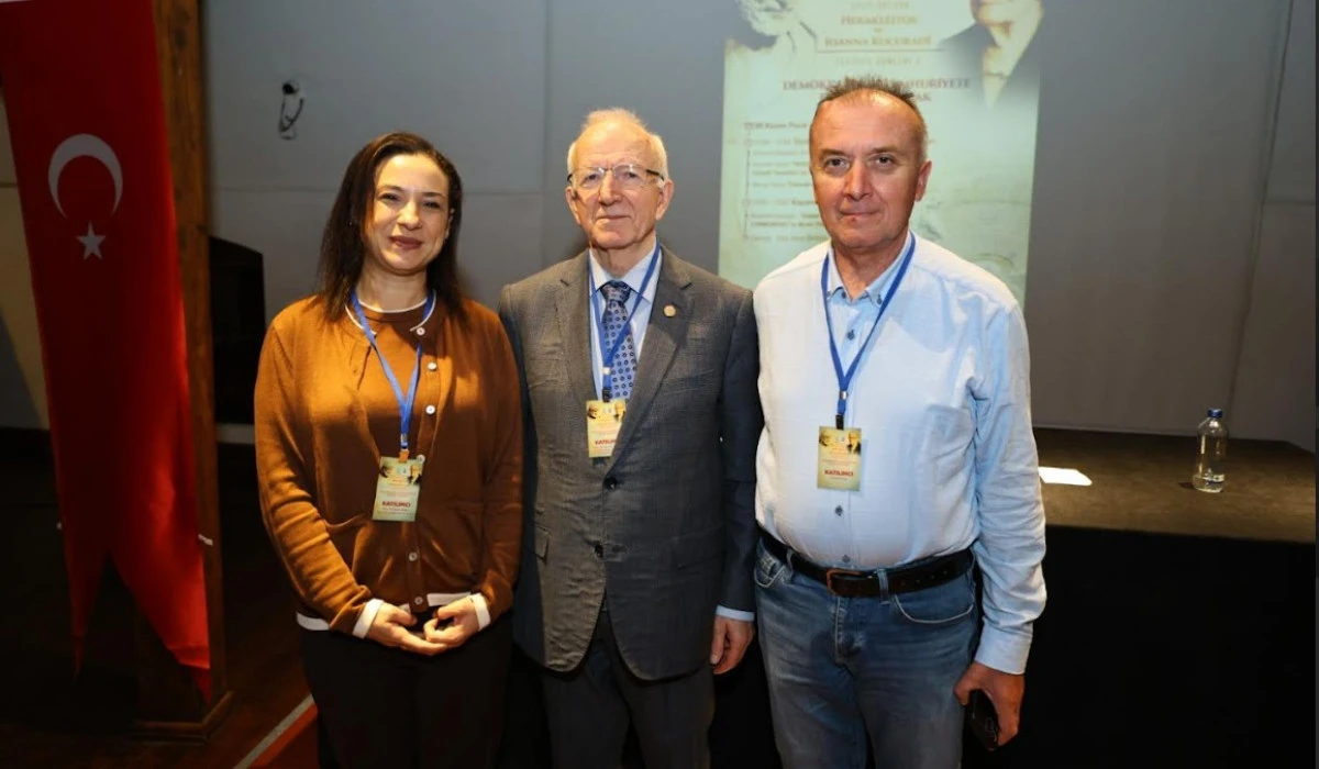 EFES SELÇUK’TA FELSEFE GÜNLERİ: DEMOKRASİ VE ADALET FELSEFE IŞIĞINDA TARTIŞILDI