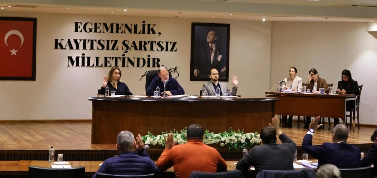  Efes Sel&ccedil;uk&rsquo;ta Hem Spor Hem Sosyal Destek: Meclisten &Ouml;nemli A&ccedil;ıklamalar