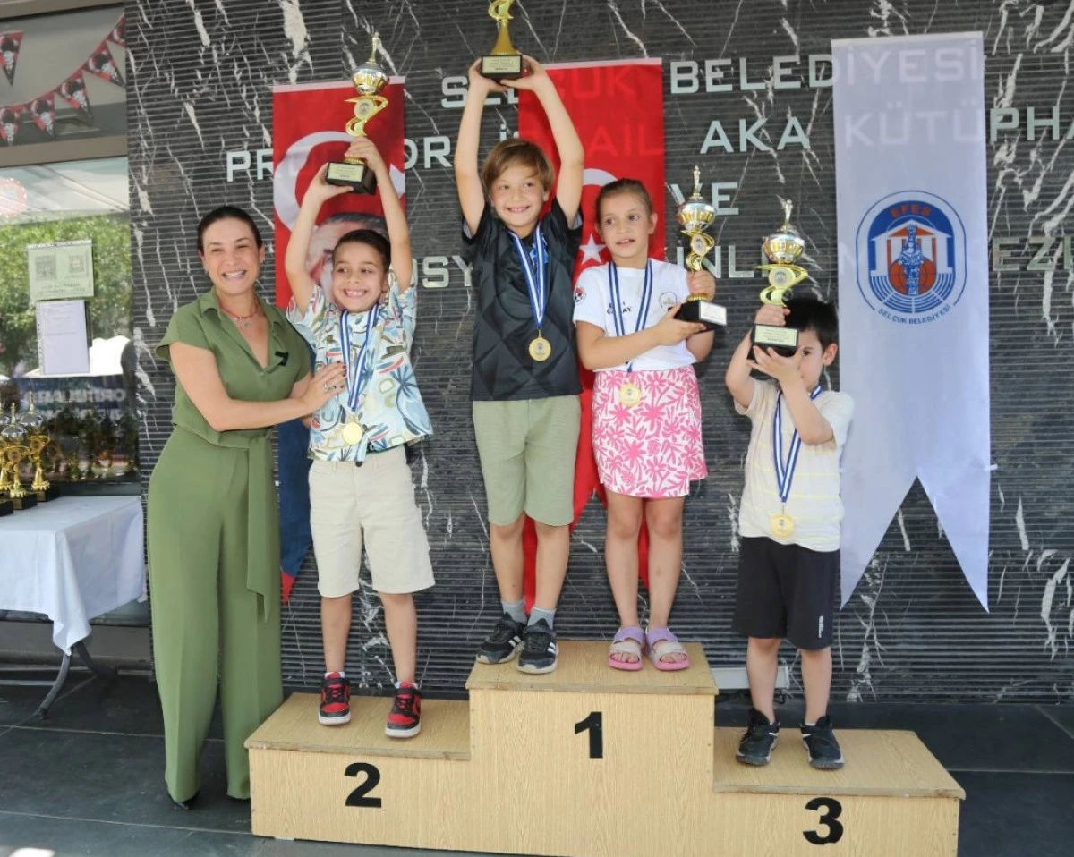 EFES SELÇUK’TA SATRANÇ HEYECANI