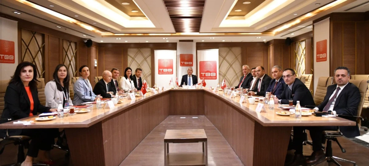 “İMAMOĞLU’NUN YOKLUĞUNA SESSİZ KALAMAYIZ”