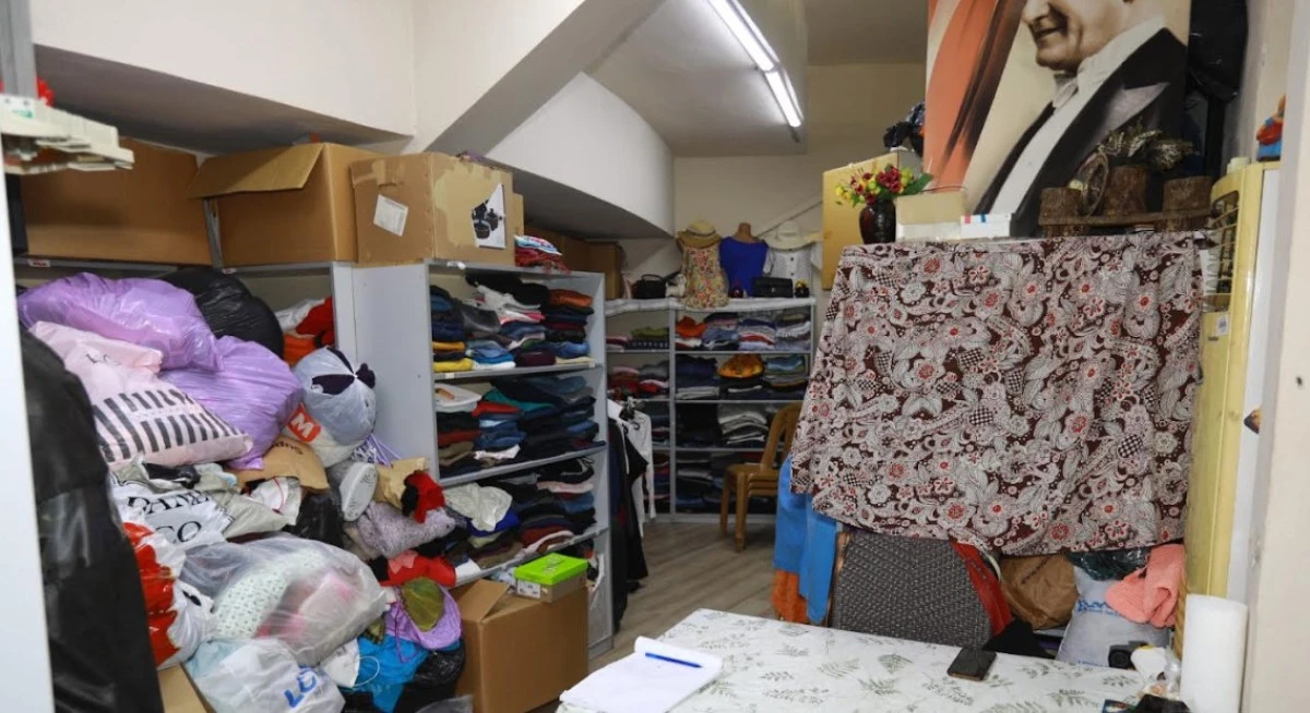 Sosyal Market Destek Vermeye Devam Ediyor