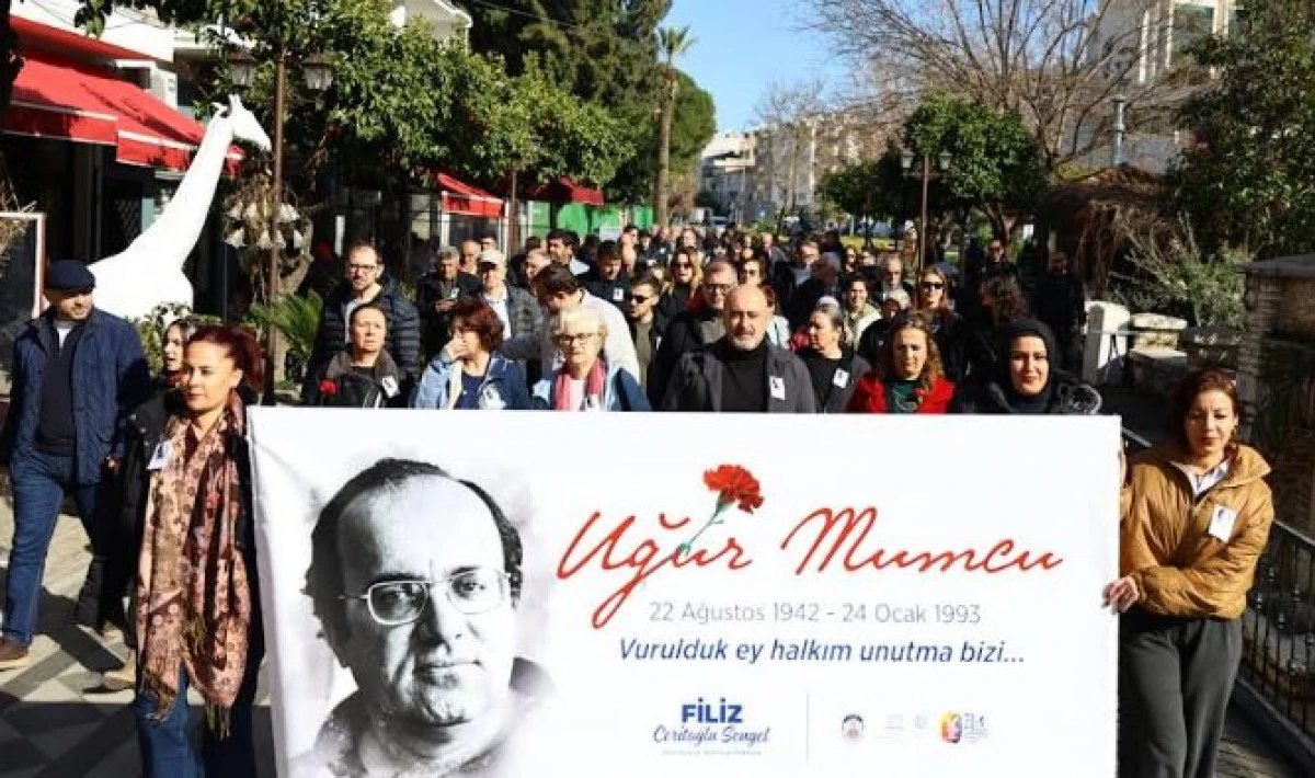 UĞUR MUMCU EFES SEL&Ccedil;UK'TA  ANILDI